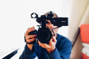 Photo Testimonial video