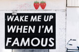 Photo Bootstrapping vs Venture Capital: Road Sign
